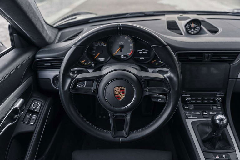 Porsche 991.2 GT3 Touring