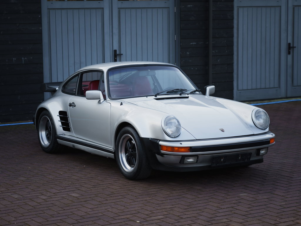 Porsche 911 Turbo 3.3