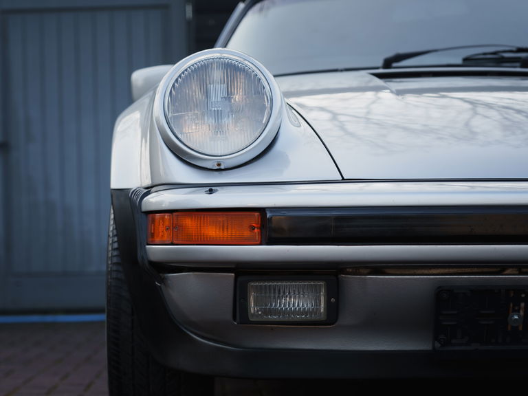 Porsche 911 Turbo 3.3