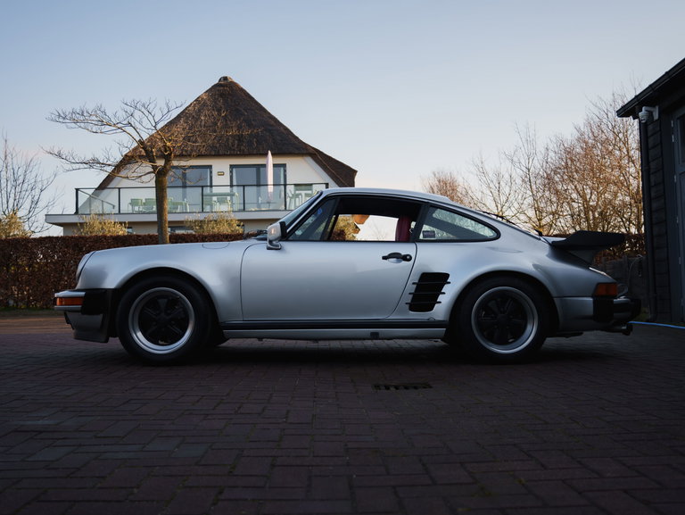 Porsche 911 Turbo 3.3