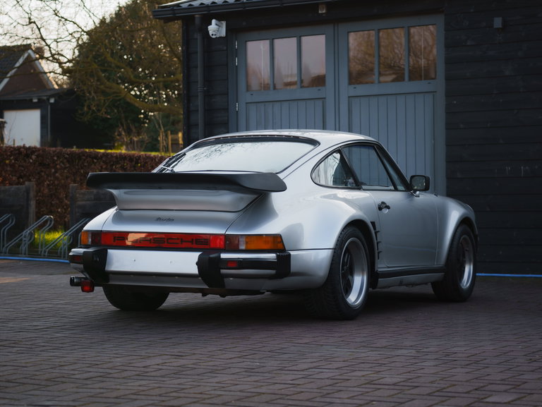 Porsche 911 Turbo 3.3