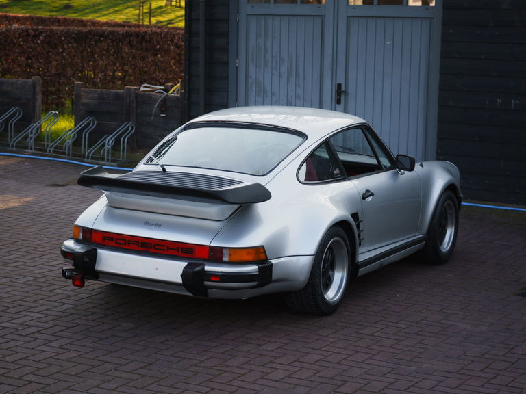 Porsche 911 Turbo 3.3