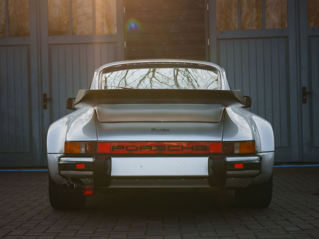 Porsche 911 Turbo 3.3