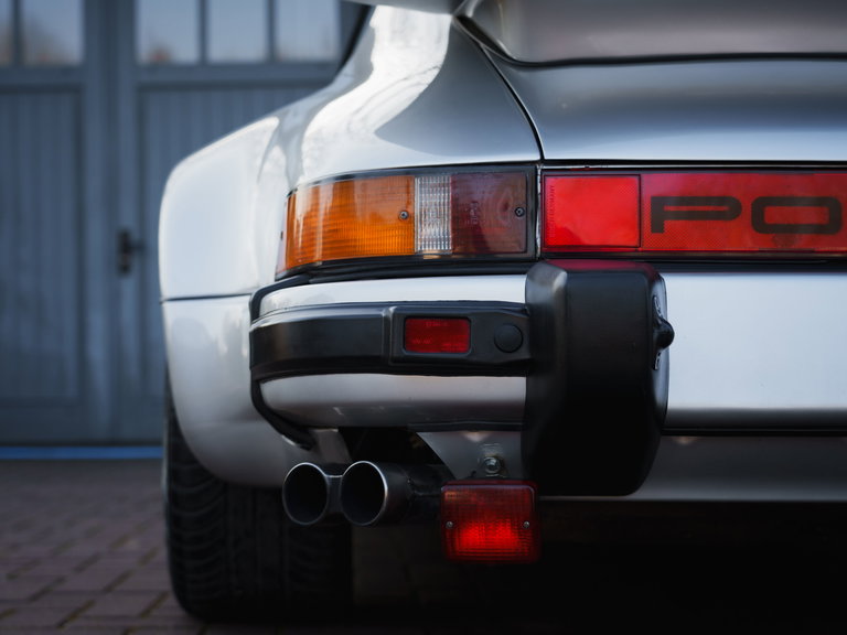 Porsche 911 Turbo 3.3