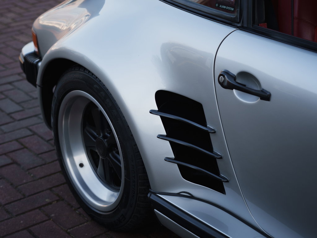 Porsche 911 Turbo 3.3