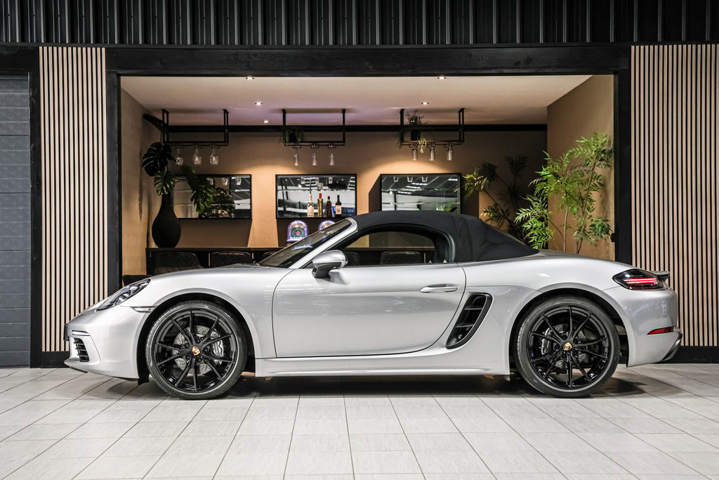 Porsche 718 Boxster