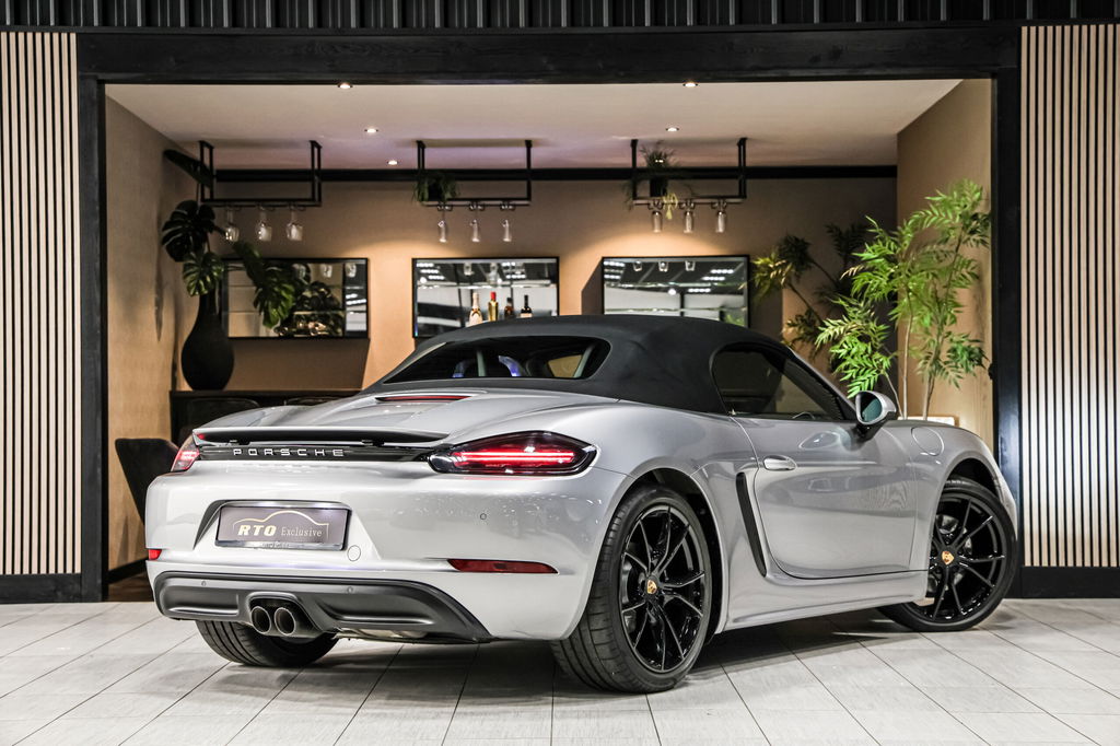Porsche 718 Boxster