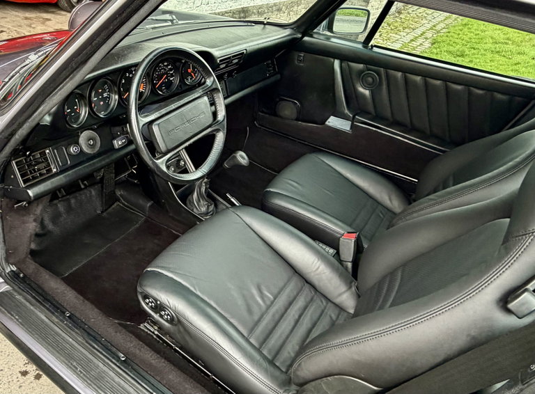 Porsche 911 Carrera 3.2