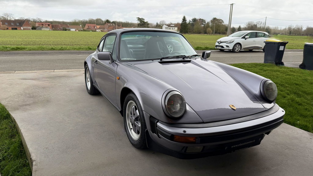 Porsche 911 Carrera 3.2
