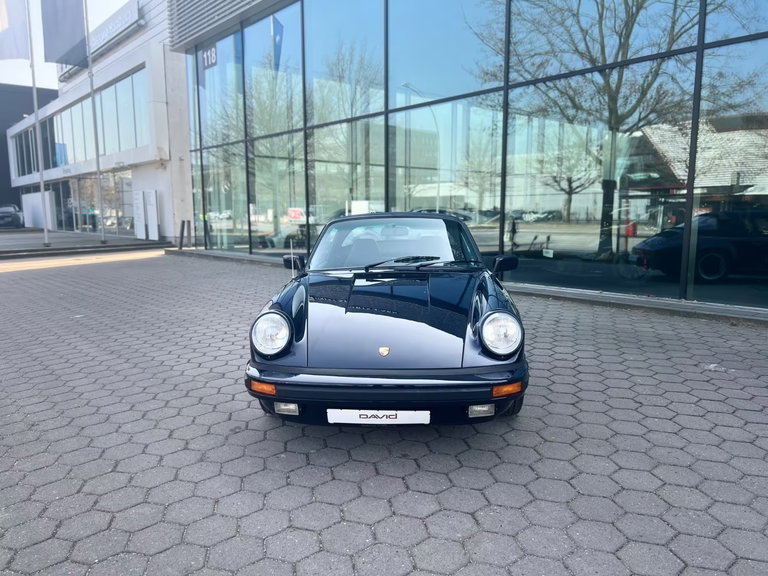 Porsche 911 Carrera 3.2