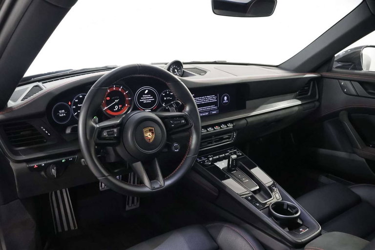 Porsche 992 Carrera GTS