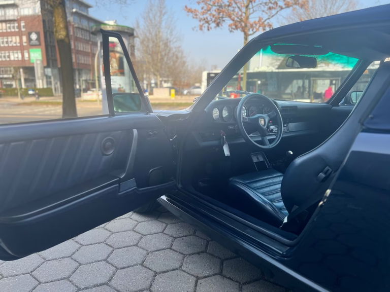 Porsche 911 Carrera 3.2