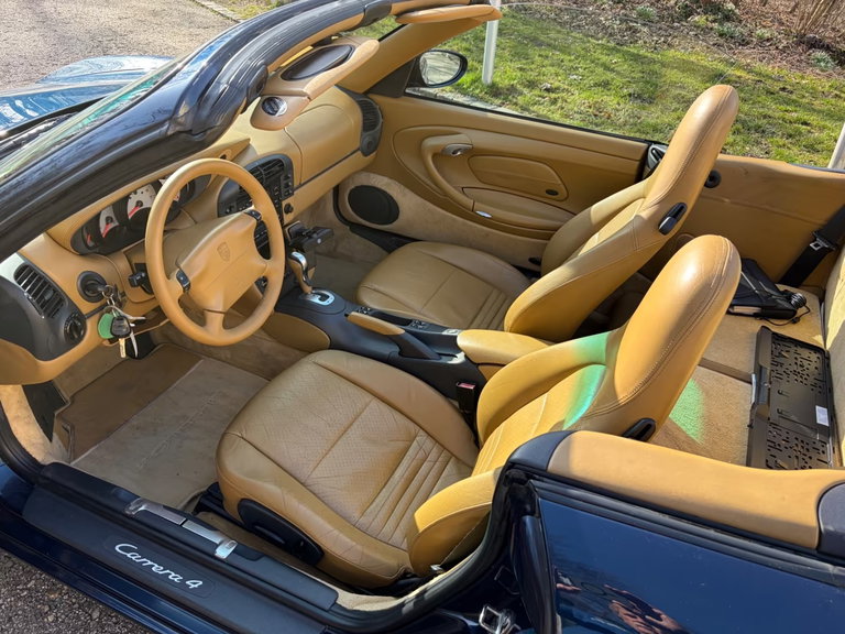 Porsche 996 Carrera 4