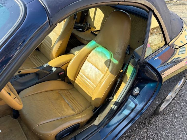 Porsche 996 Carrera 4