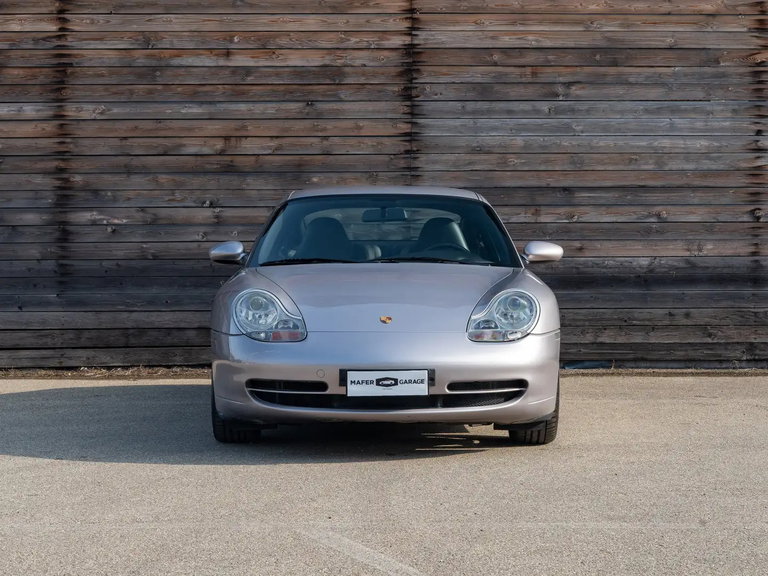 Porsche 996 Carrera 4