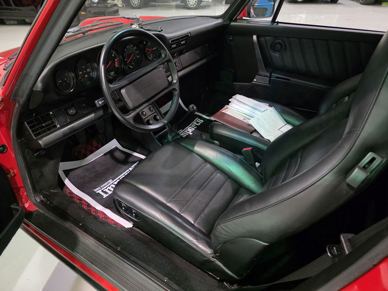 Porsche 911 Carrera 3.2 (US)