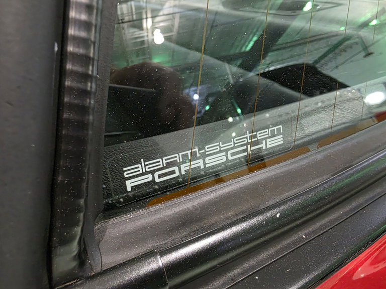 Porsche 911 Carrera 3.2 (US)
