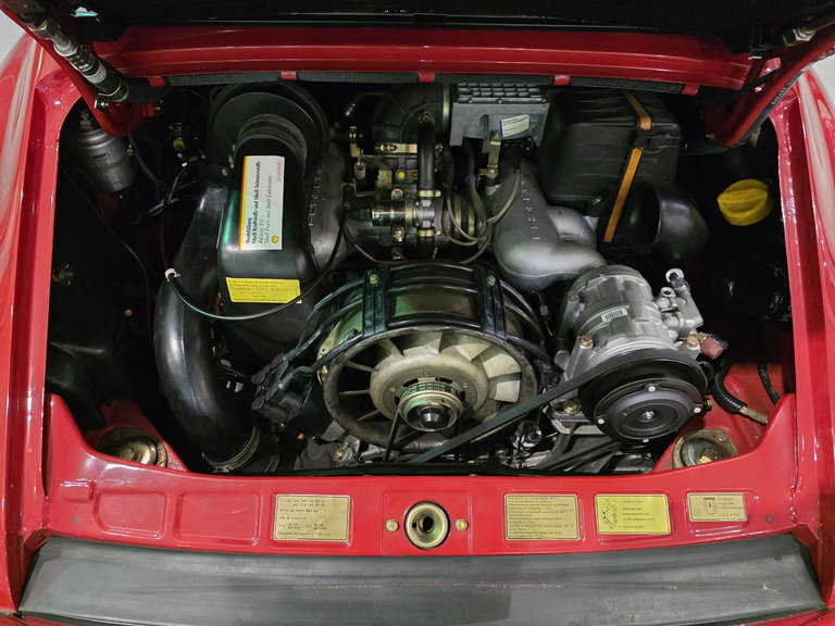 Porsche 911 Carrera 3.2 (US)