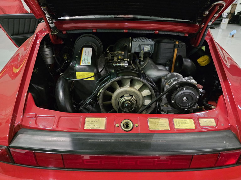 Porsche 911 Carrera 3.2 (US)