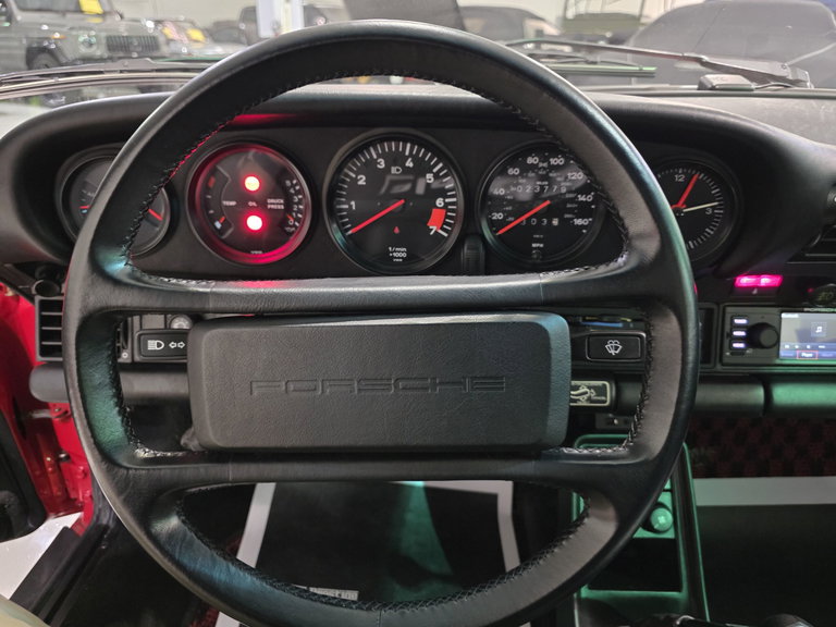 Porsche 911 Carrera 3.2 (US)