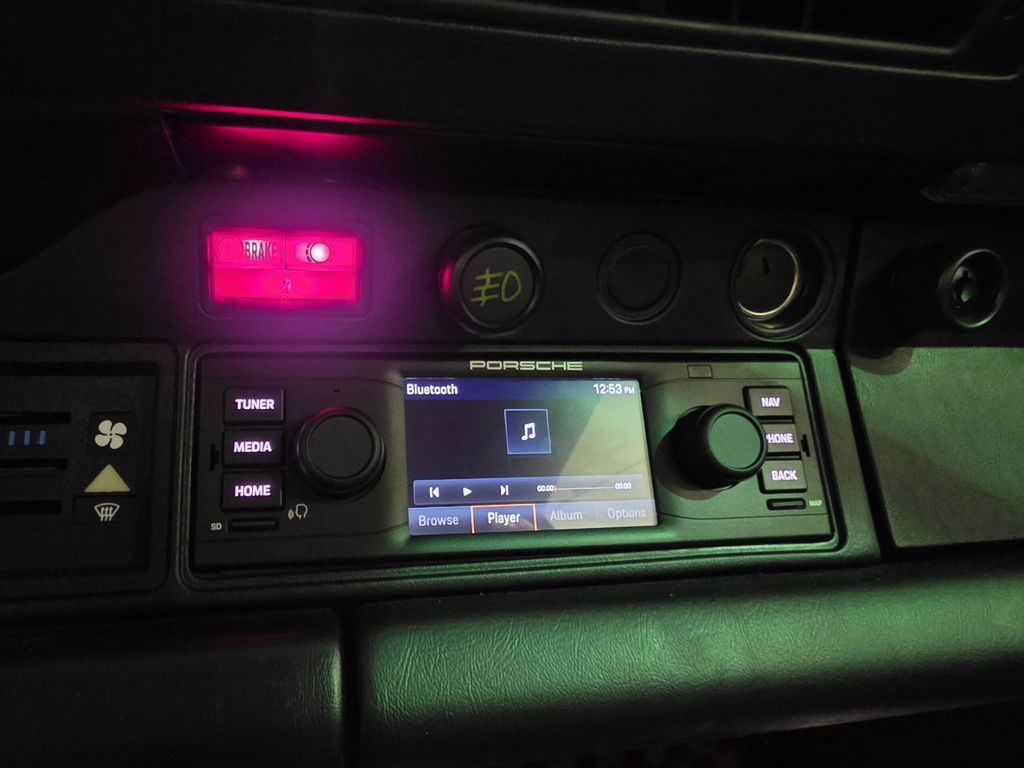 Porsche 911 Carrera 3.2 (US)