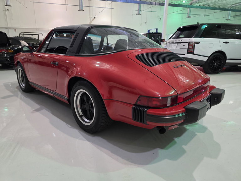 Porsche 911 Carrera 3.2 (US)