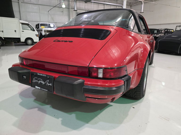 Porsche 911 Carrera 3.2 (US)