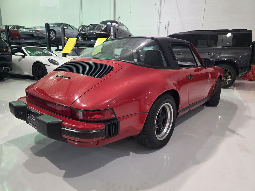 Porsche 911 Carrera 3.2 (US)