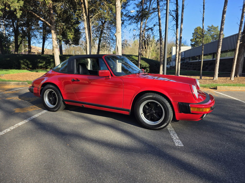 Porsche 911 Carrera 3.2 (US)