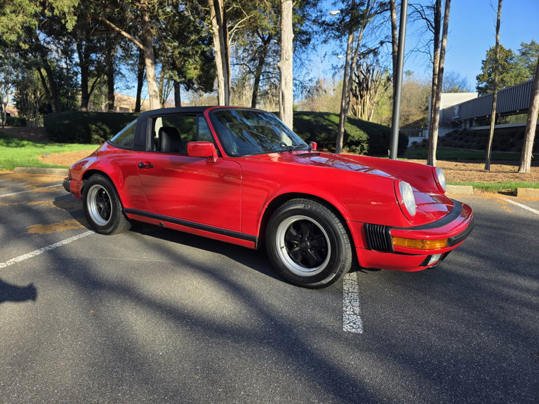 Porsche 911 Carrera 3.2 (US)
