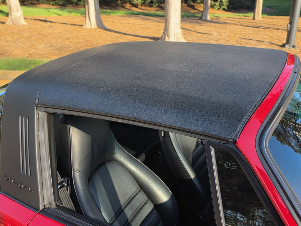 Porsche 911 Carrera 3.2 (US)