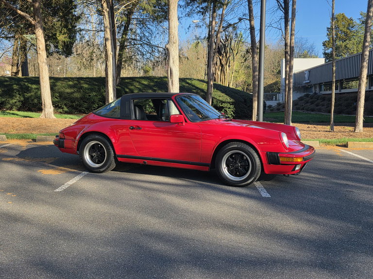 Porsche 911 Carrera 3.2 (US)