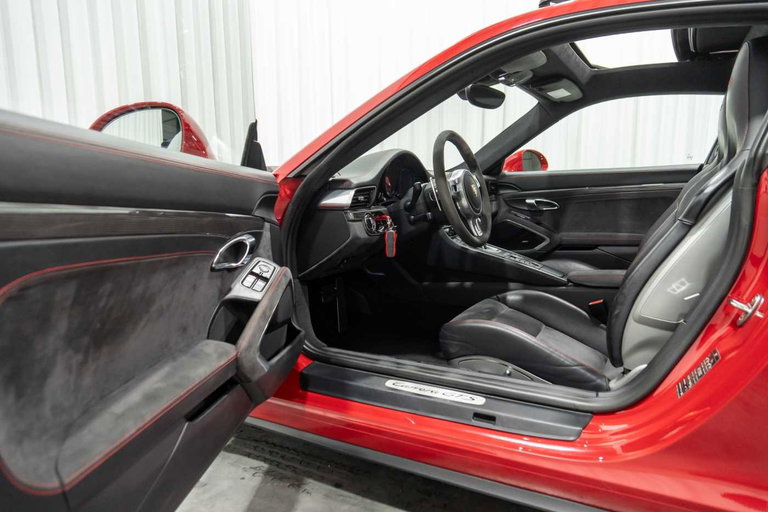 Porsche 991 Carrera GTS