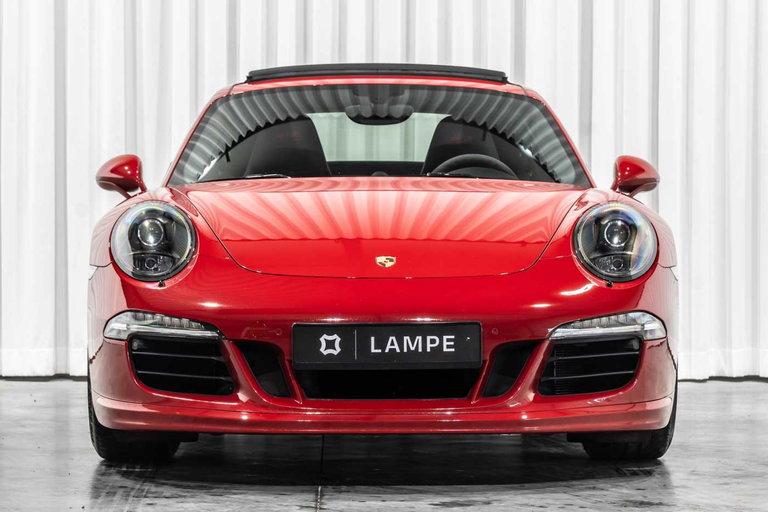 Porsche 991 Carrera GTS