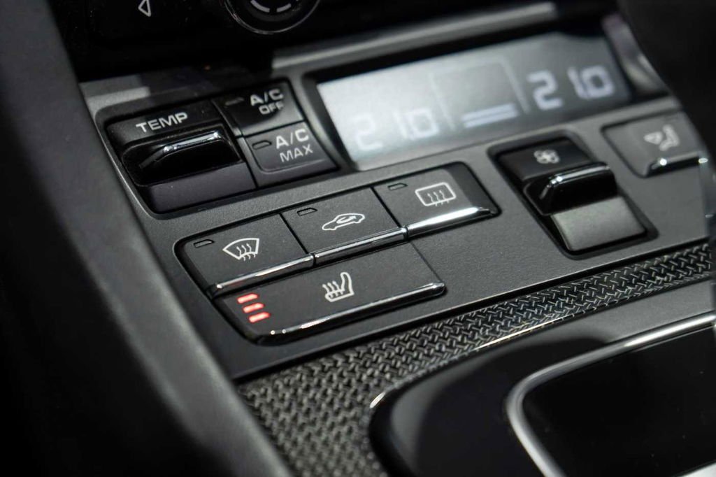 Porsche 991 Carrera GTS