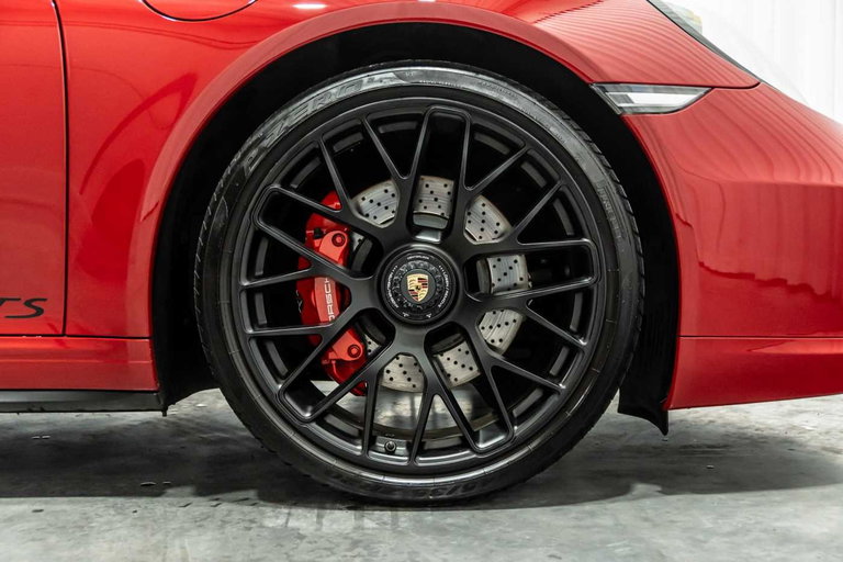 Porsche 991 Carrera GTS