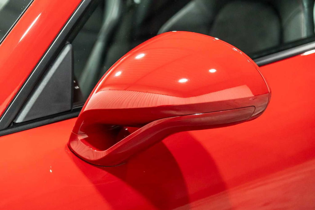 Porsche 991 Carrera GTS