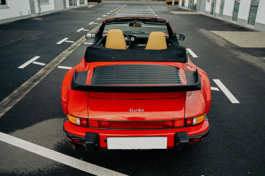 Porsche 911 Turbo 3.3