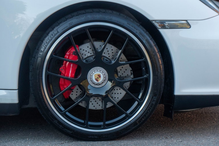 Porsche 997.2 Carrera GTS