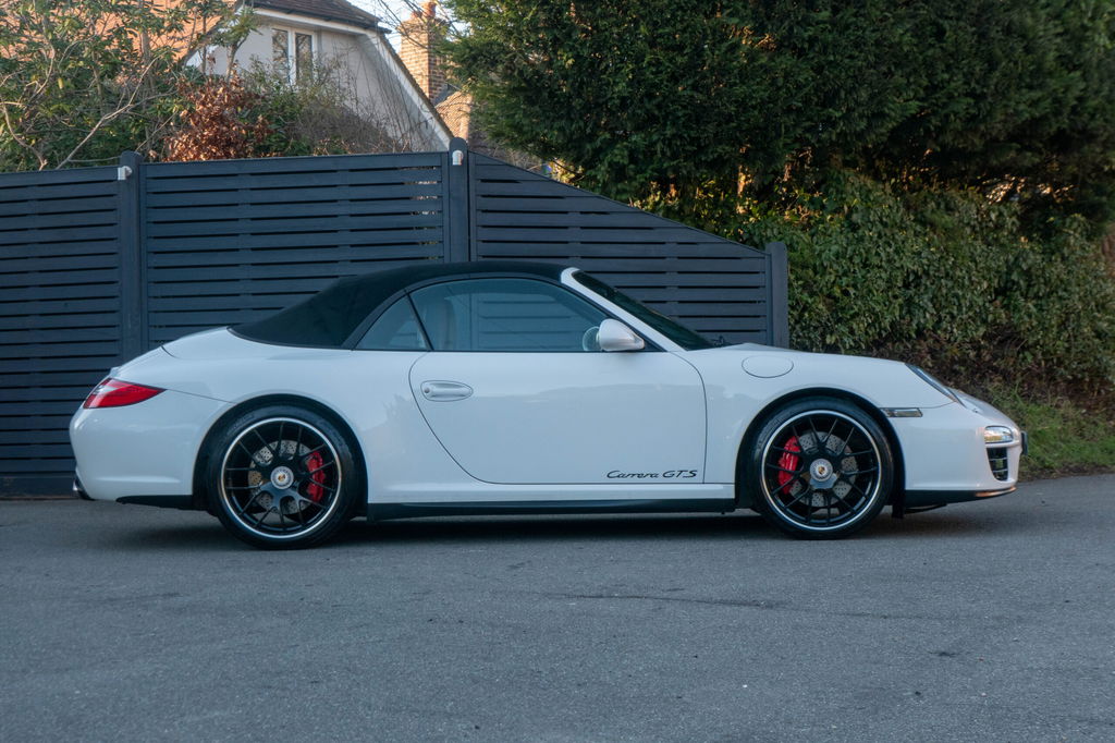 Porsche 997.2 Carrera GTS