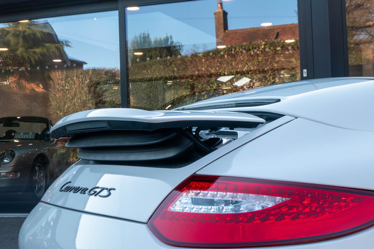 Porsche 997.2 Carrera GTS