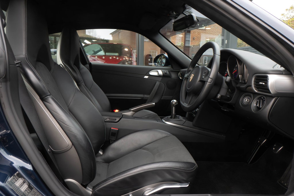 Porsche 997.2 Carrera 4 GTS