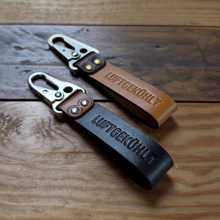 Leather key fob “LUFTGEKÜHLT”