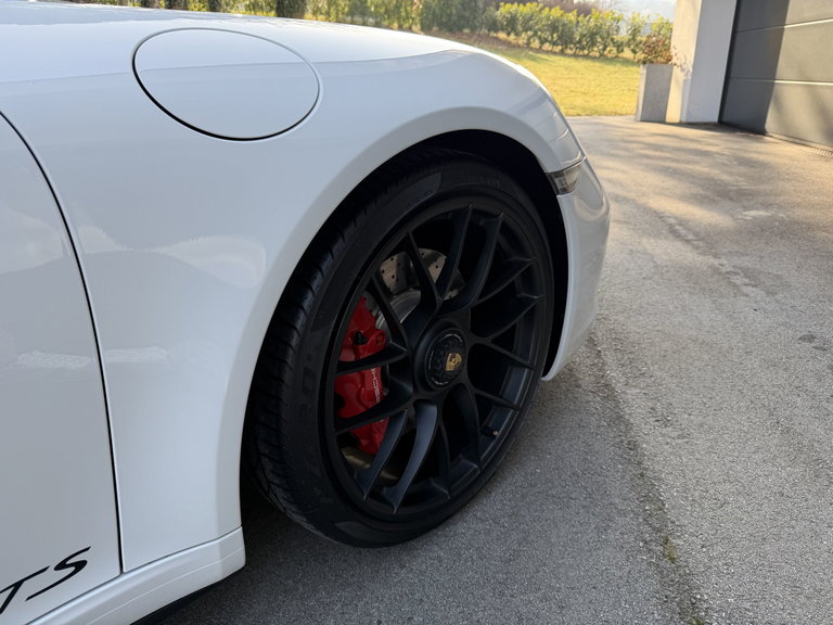Porsche 991.2 Carrera 4 GTS