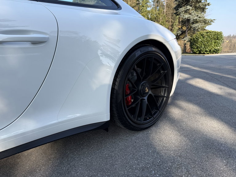Porsche 991.2 Carrera 4 GTS