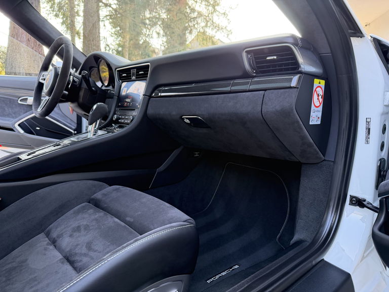 Porsche 991.2 Carrera 4 GTS