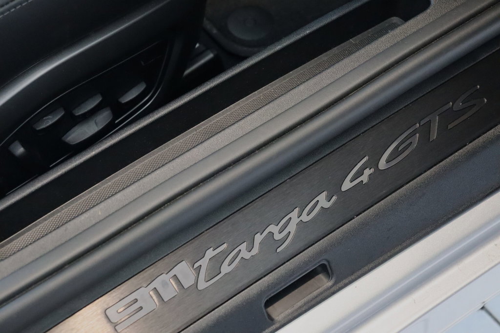Porsche 992 Targa 4 GTS