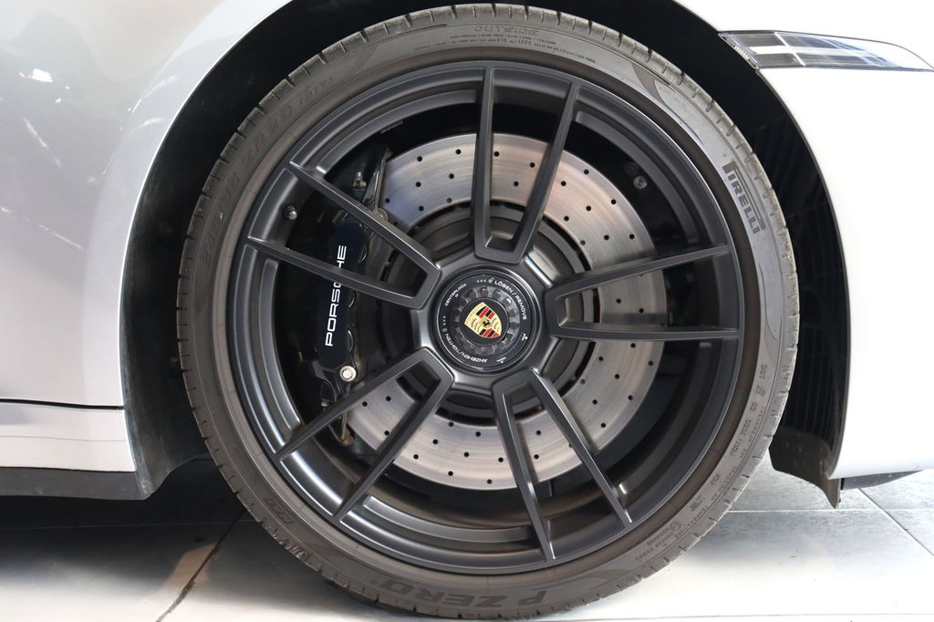 Porsche 992 Targa 4 GTS