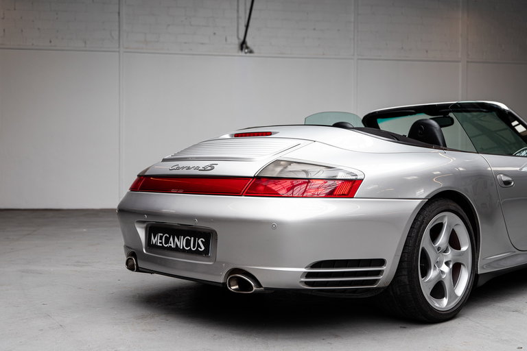 Porsche 996.2 Carrera 4S