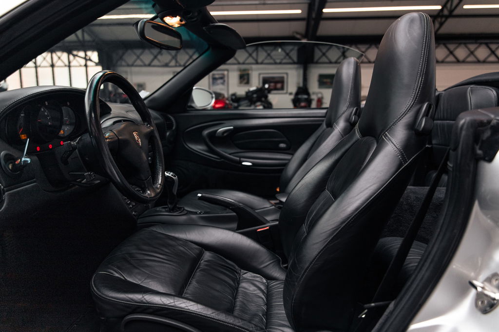 Porsche 996.2 Carrera 4S